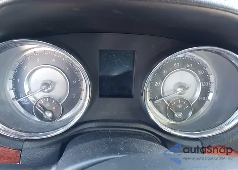 2012 Chrysler 300 z USA, uszkodzony, nr VIN 2C3CCAAG1CH245822